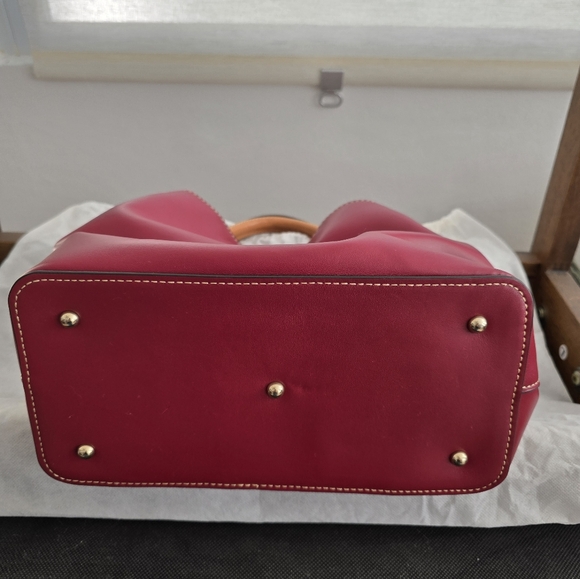 Dooney & Bourke - Picture 2 of 8